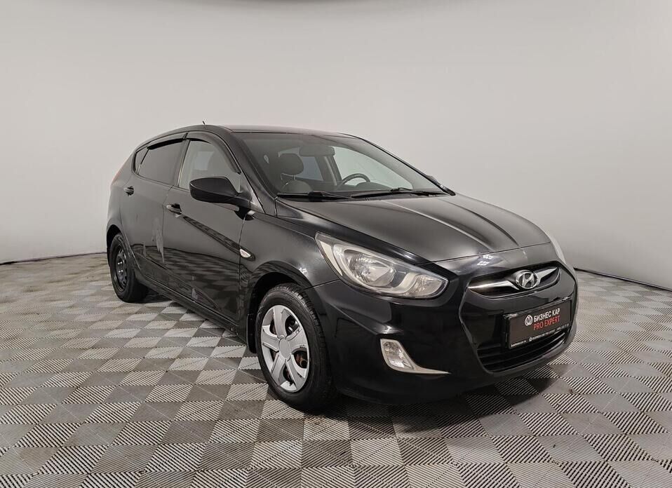Hyundai Solaris, I 1.4 AT (107 л.с.)