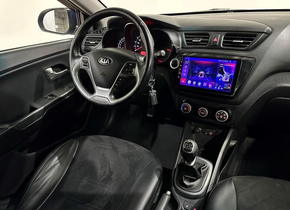 Kia Rio, III Рестайлинг 1.6 MT (123 л.с.)