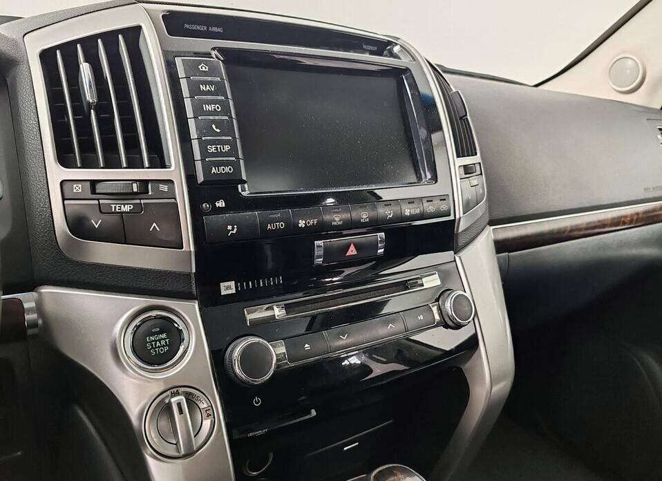 Toyota Land Cruiser, 200 Series Рестайлинг 1 4.5d AT (235 л.с.) 4WD