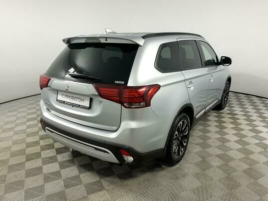 Mitsubishi Outlander, 2021 г., 79 718 км