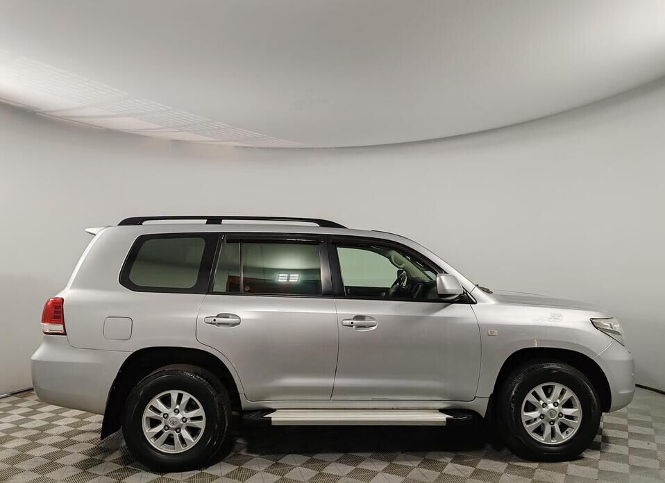 Toyota Land Cruiser, 200 Series 4.7 AT (288 л.с.) 4WD