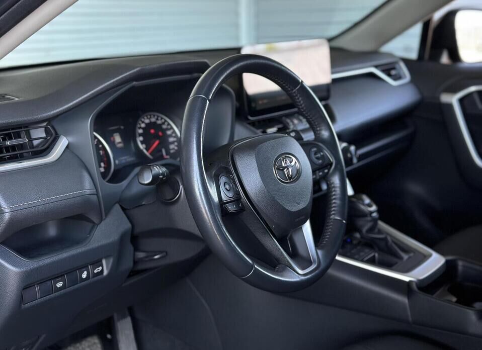 Toyota RAV4, V (XA50) 2.5 AT (199 л.с.) 4WD