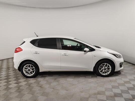 Kia Ceed, 2016 г., 110 941 км