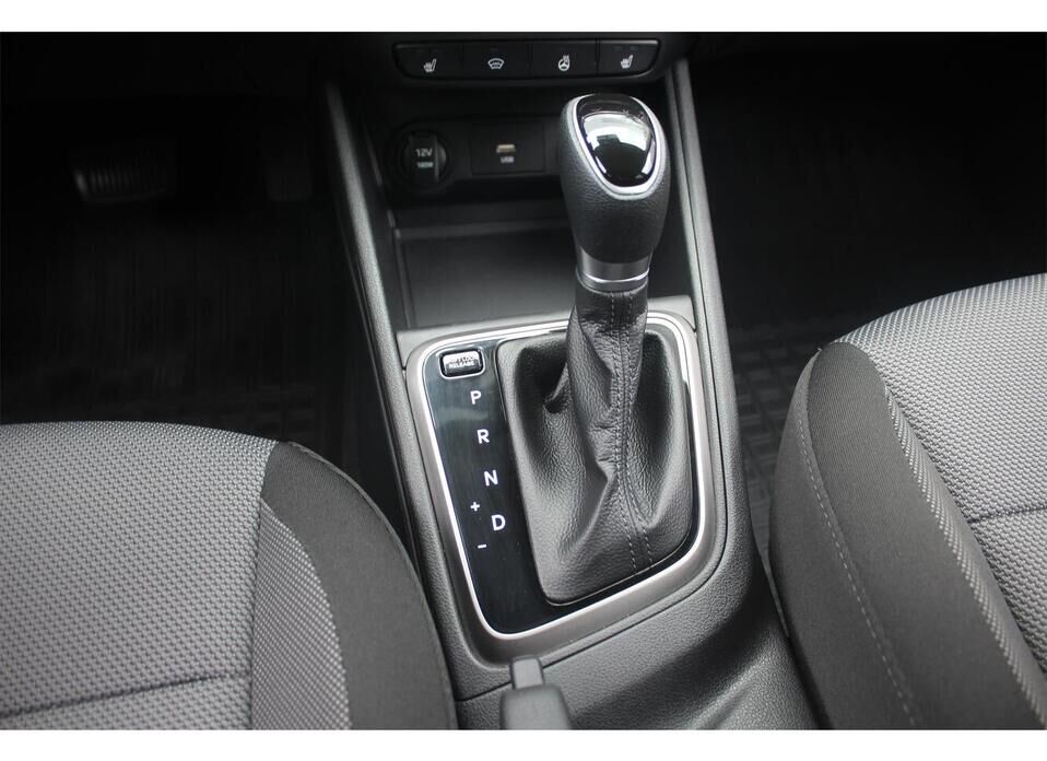 Hyundai Solaris 1.6 AT (123 л.с.)