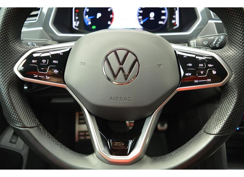Volkswagen Tiguan, II Рестайлинг 2.0 AMT (180 л.с.) 4WD