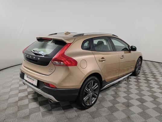 Volvo V40 Cross Country, 2013&nbsp;г., 184&nbsp;636&nbsp;км