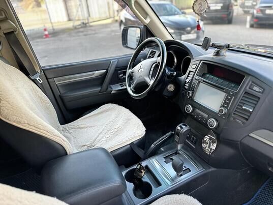 Mitsubishi Pajero, 2014 г., 215 709 км