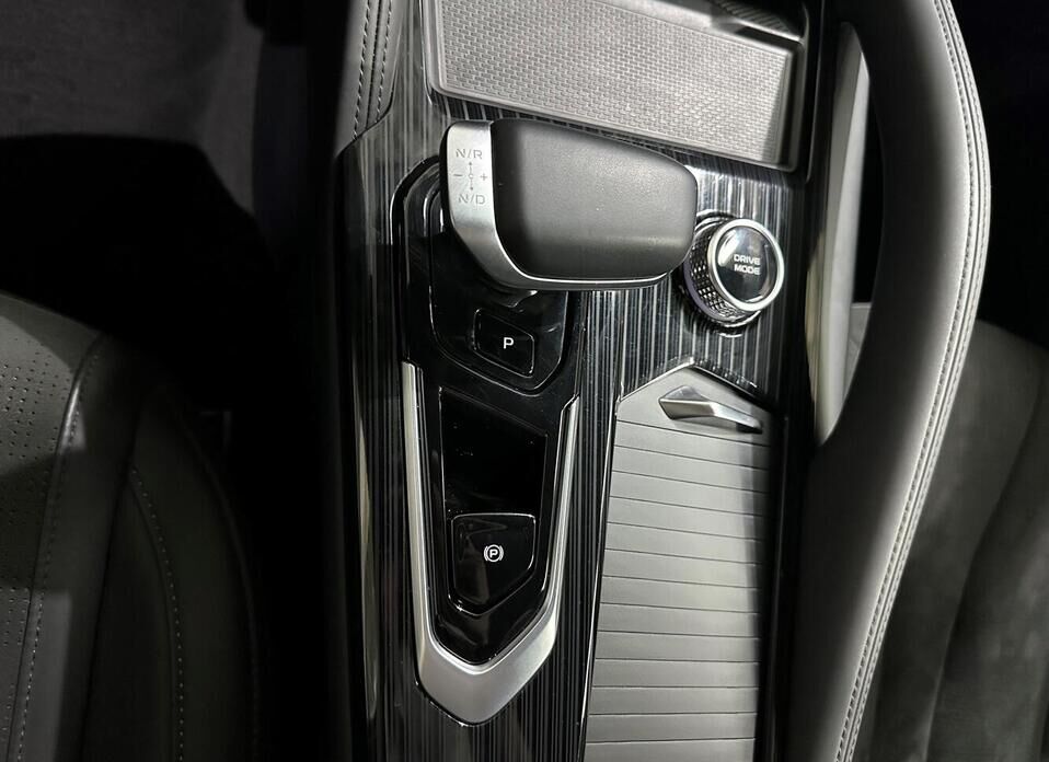 Geely Monjaro, I 2.0 AT (238 л.с.) 4WD