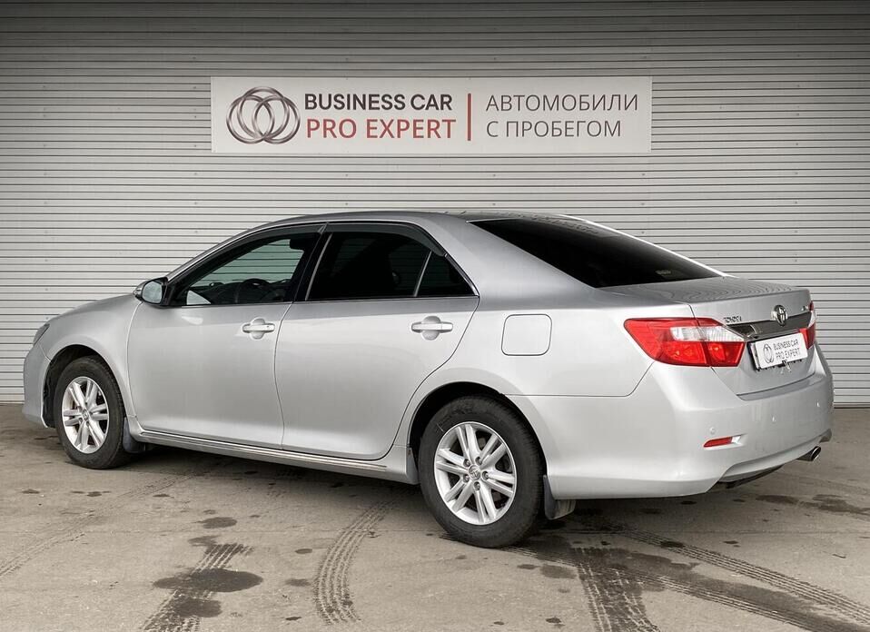 Toyota Camry, VII (XV50) 2.5 AT (181 л.с.)
