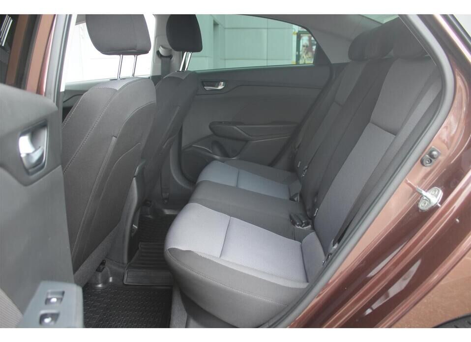 Hyundai Solaris 1.6 AT (123 л.с.)
