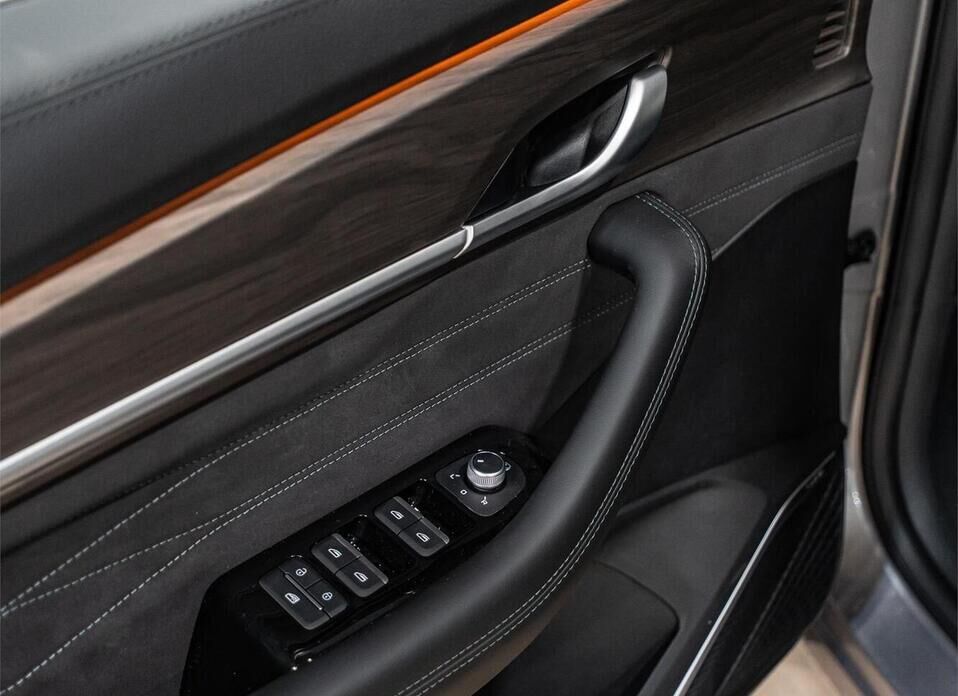 Geely Monjaro, I 2.0 AT (238 л.с.) 4WD