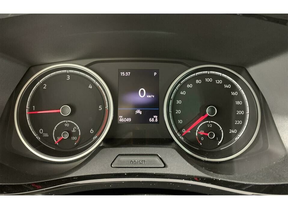 Volkswagen Multivan 2.0d AMT (199 л.с.) 4WD
