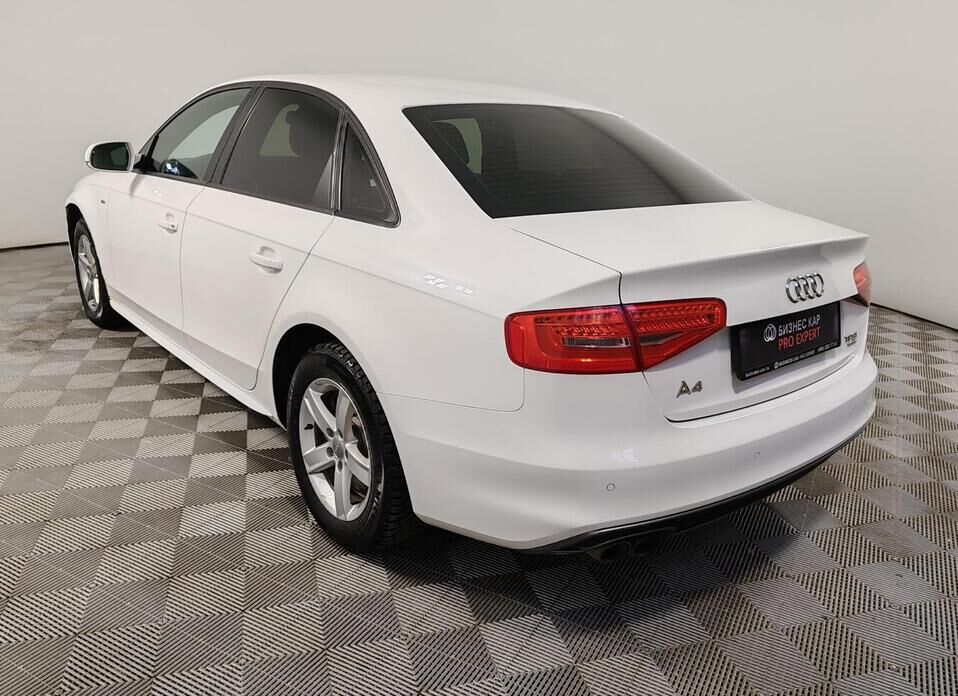 Audi A4, IV (B8) Рестайлинг 2.0 AMT (211 л.с.) 4WD