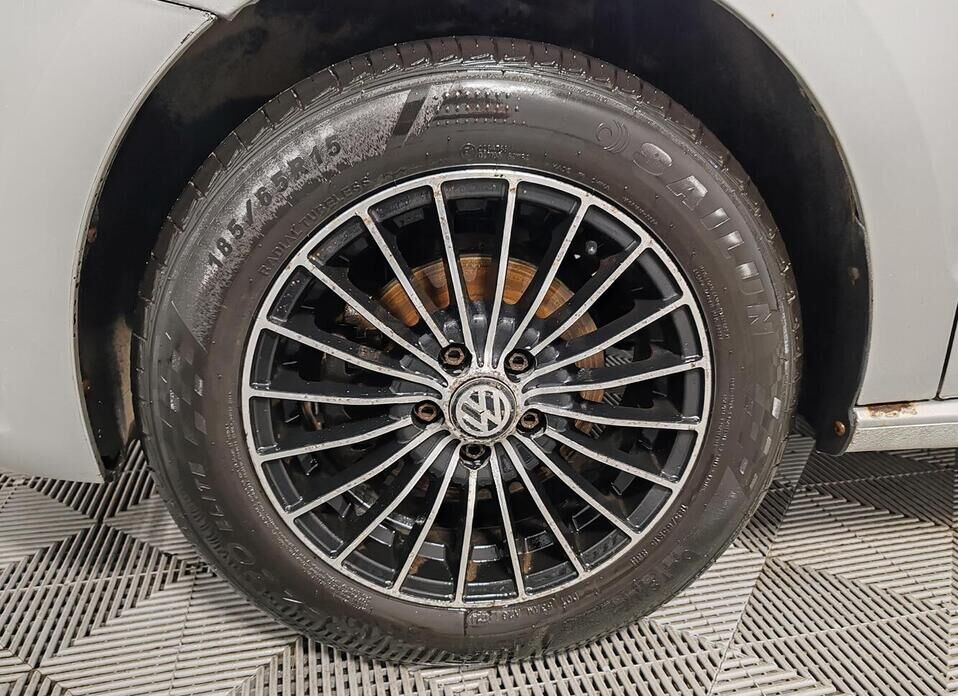 Volkswagen Polo, V 1.6 MT (105 л.с.)