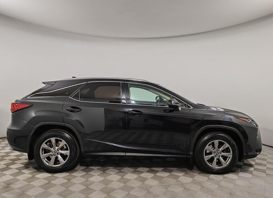 Lexus RX, IV Рестайлинг 300 2.0 AT (238 л.с.) 4WD