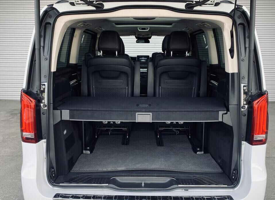 Mercedes-Benz V-Класс, III (W447) Рестайлинг 300 d длинный 2.0d AT (239 л.с.) 4WD