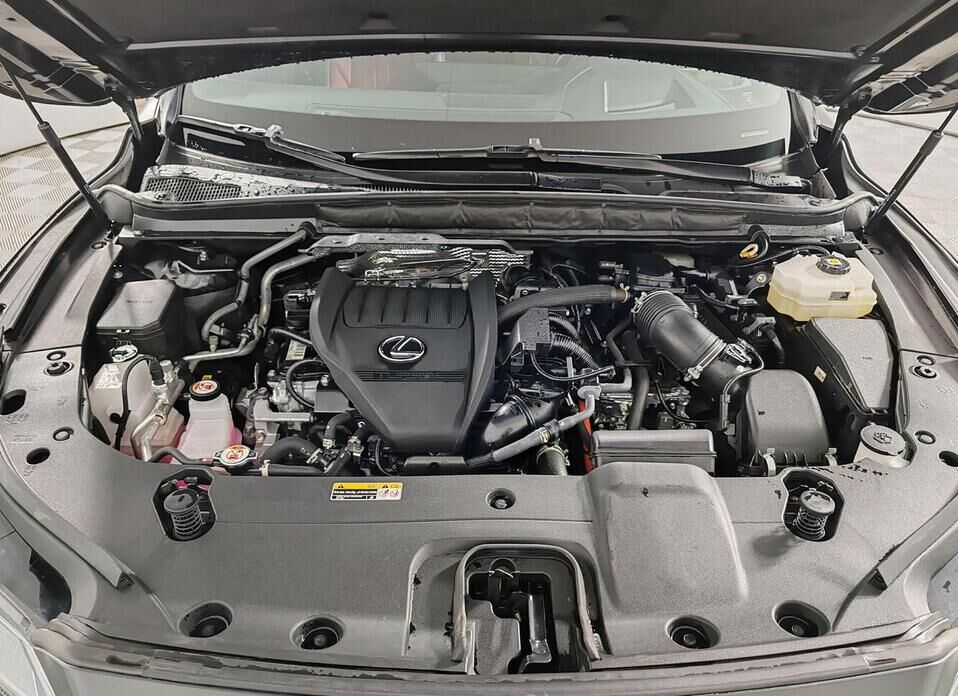 Lexus RX, V 500h 2.4hyb AT (371 л.с.) 4WD