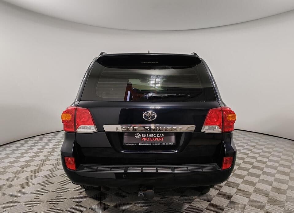 Toyota Land Cruiser, 200 Series Рестайлинг 1 4.5d AT (235 л.с.) 4WD