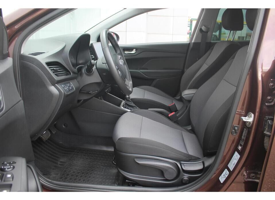 Hyundai Solaris 1.6 AT (123 л.с.)