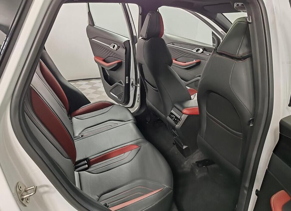 Geely Coolray, I Рестайлинг 1.5 AMT (147 л.с.)