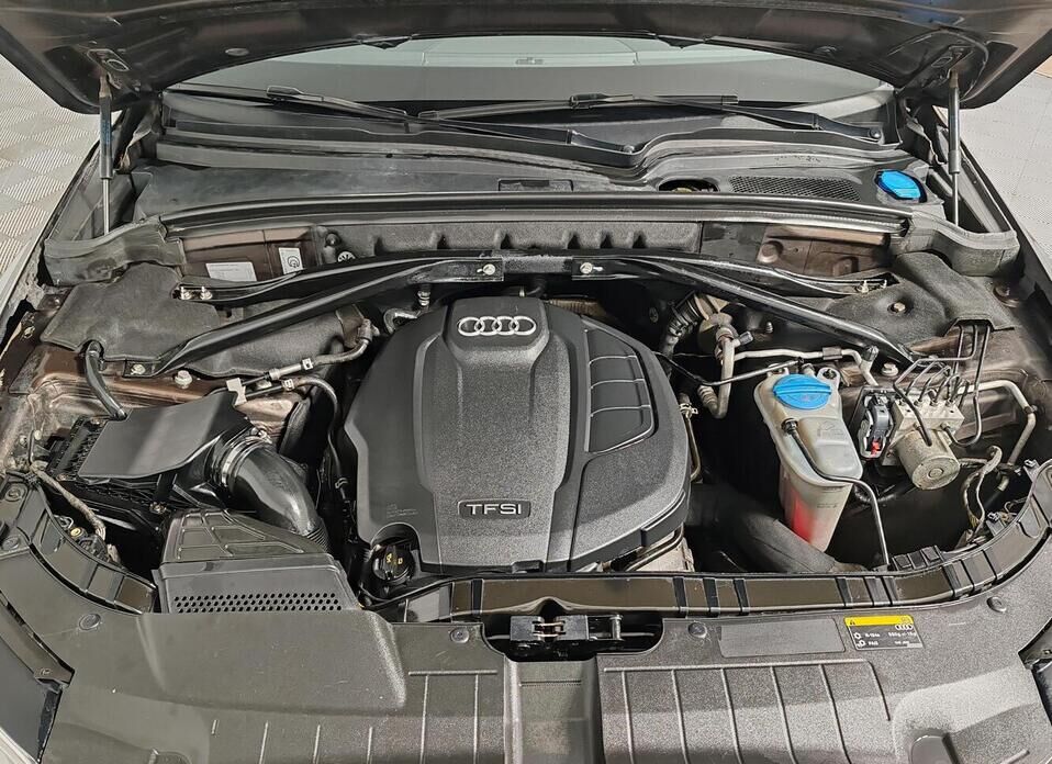 Audi Q5, I (8R) Рестайлинг 2.0 AT (225 л.с.) 4WD