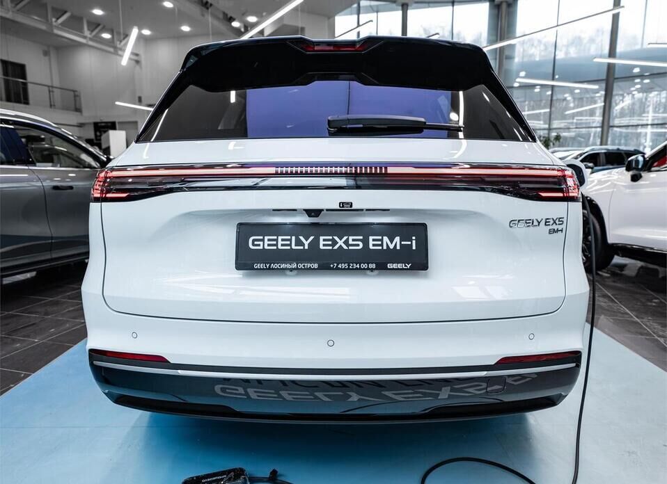 Geely EX5 EM-i 1.5hyb AT (167 л.с.)