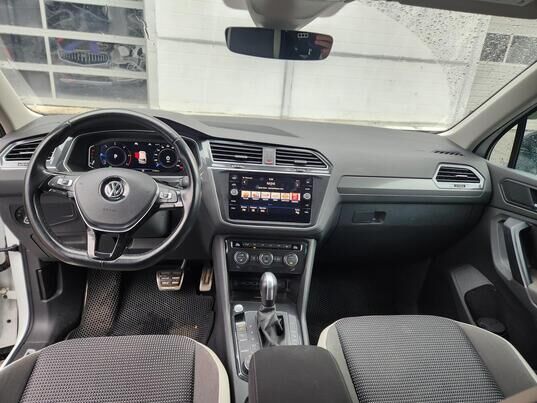 Volkswagen Tiguan, II, 2020 г., 121 855 км