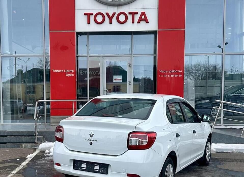 Renault Logan, II Рестайлинг 1.6 MT (82 л.с.)