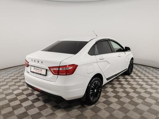 LADA (ВАЗ) Vesta, 2022 г., 88 481 км