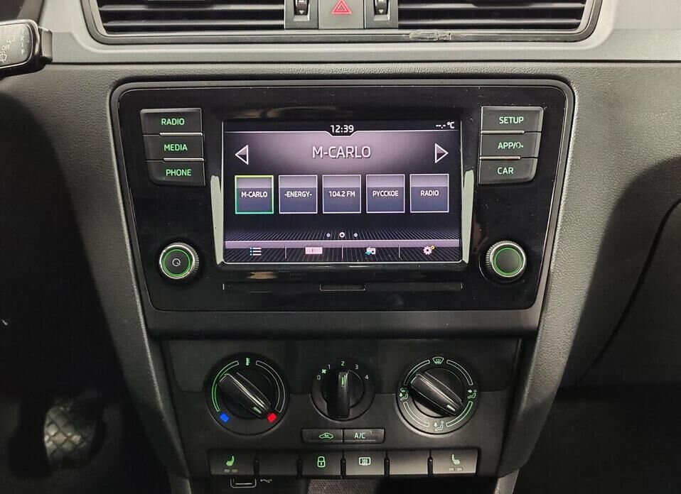 Skoda Rapid, I Рестайлинг 1.6 MT (90 л.с.)