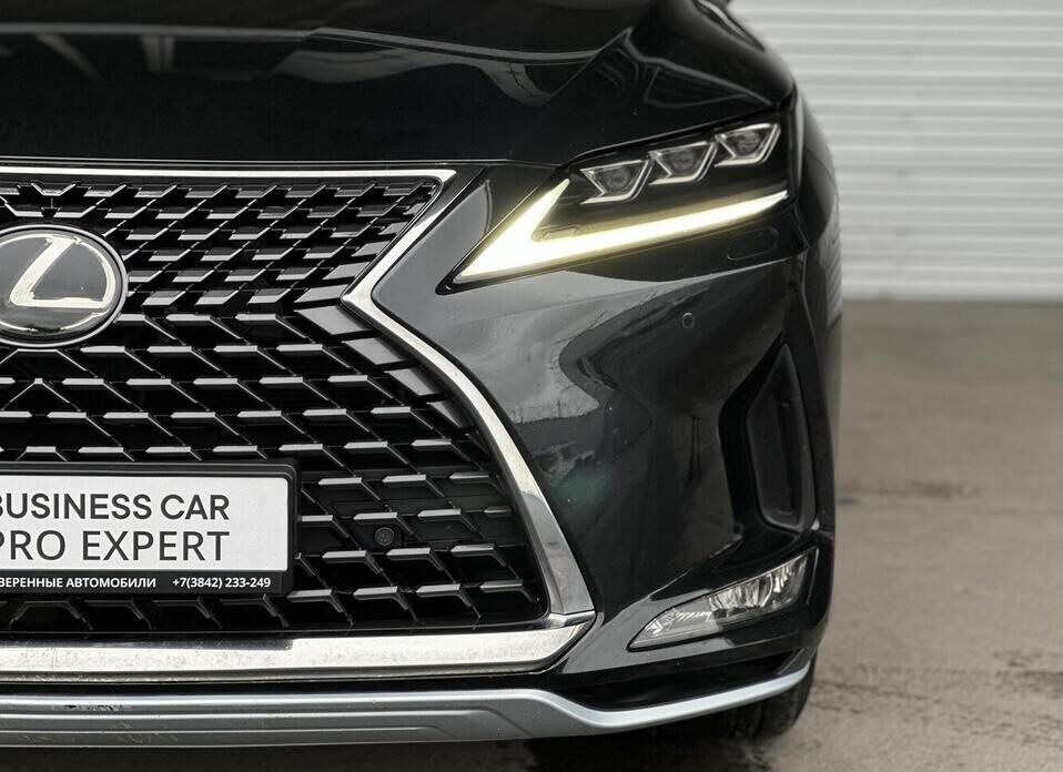 Lexus RX, IV Рестайлинг 300 2.0 AT (238 л.с.) 4WD