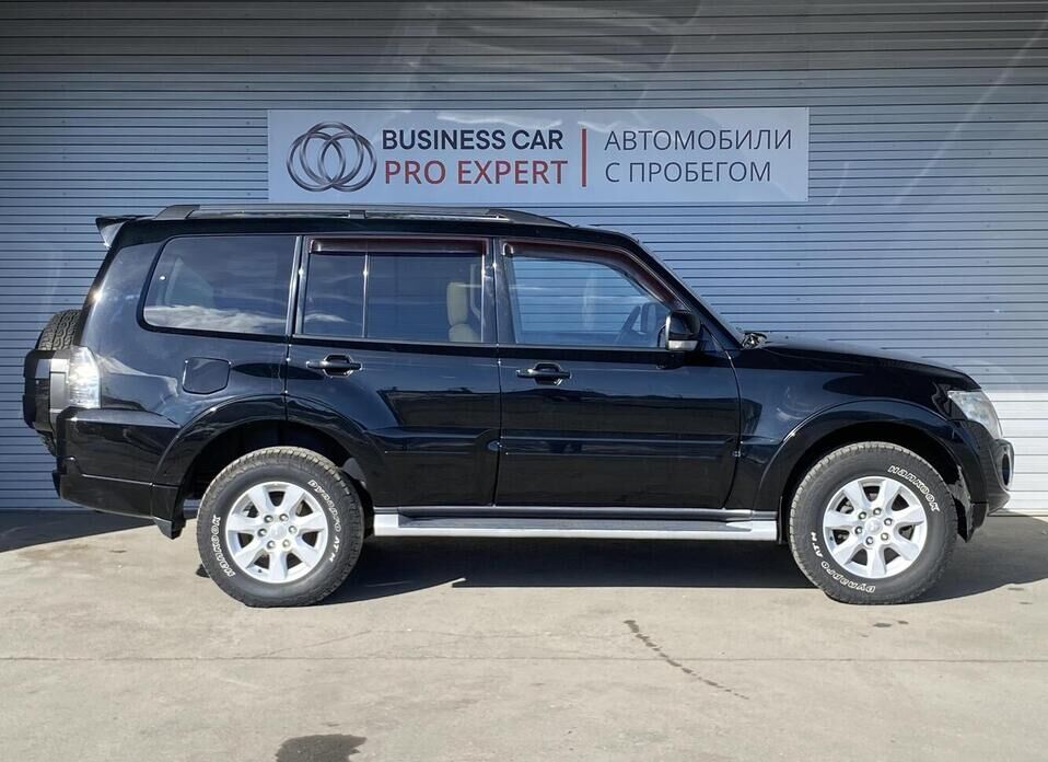 Mitsubishi Pajero, IV Рестайлинг 1 3.0 AT (178 л.с.) 4WD