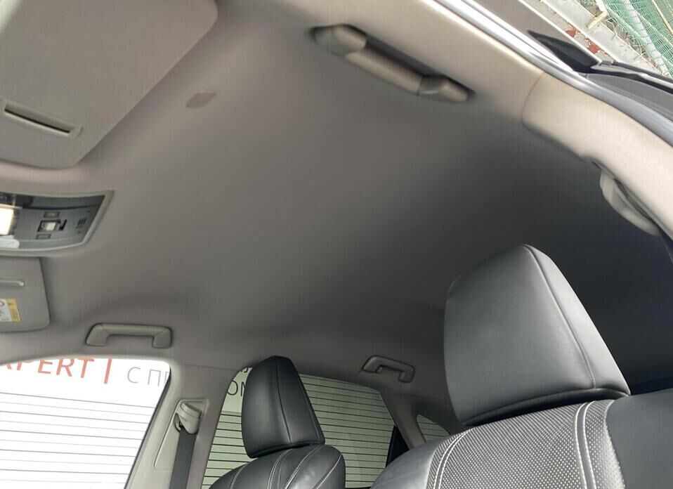 Lexus RX, IV Рестайлинг 300 2.0 AT (238 л.с.) 4WD