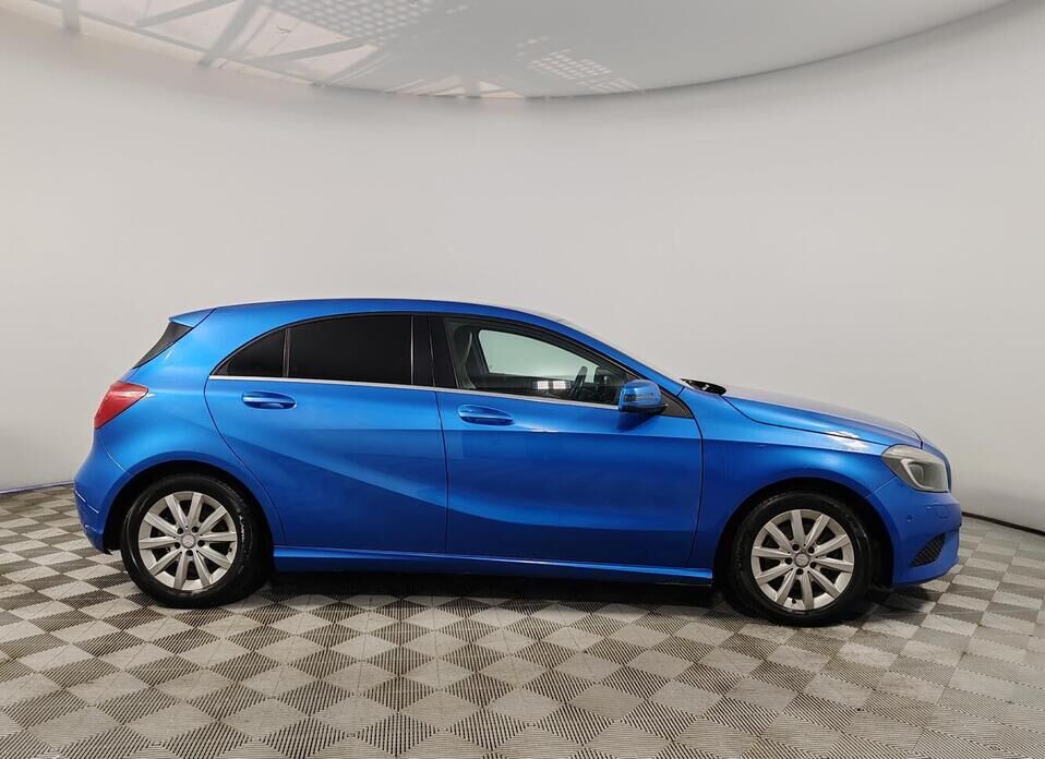 Mercedes-Benz A-Класс, III (W176) 180 1.6 AMT (122 л.с.)