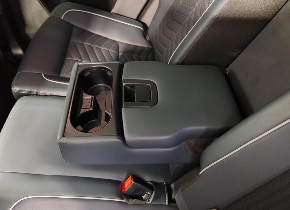 Geely Monjaro, I 2.0 AT (238 л.с.) 4WD