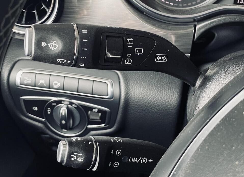 Mercedes-Benz V-Класс, III (W447) Рестайлинг 300 d длинный 2.0d AT (239 л.с.) 4WD