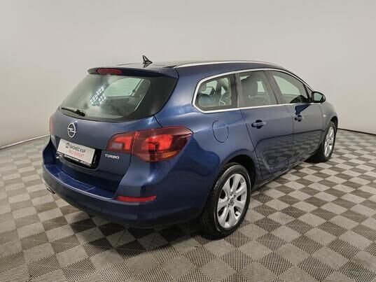 Opel Astra, 2011 г., 210 468 км