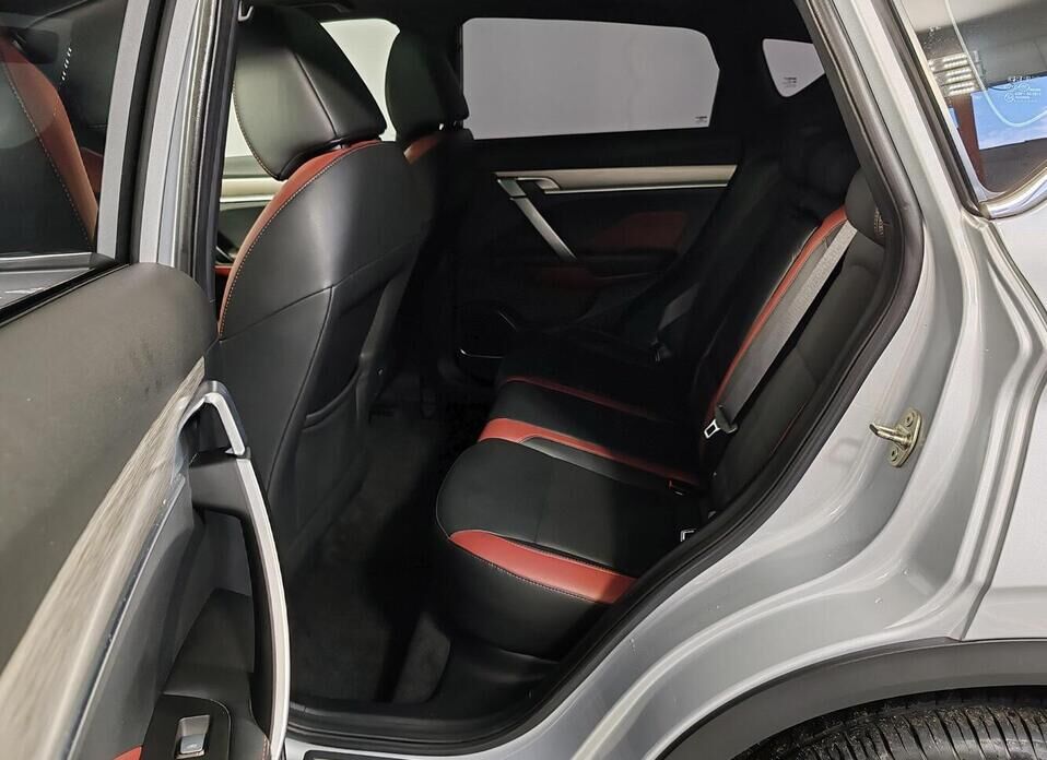 Geely Coolray, I 1.5 AMT (150 л.с.)