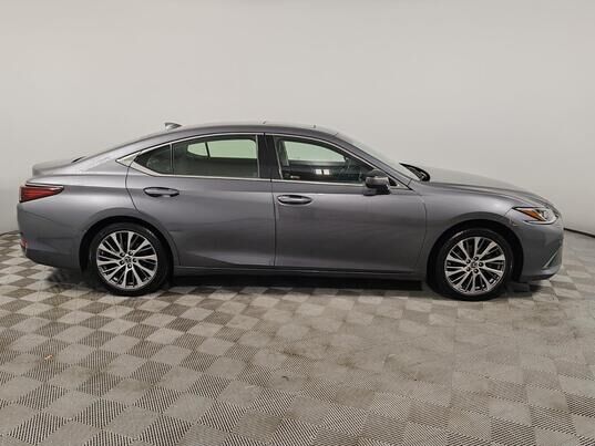 Lexus ES, 2020 г., 125 634 км