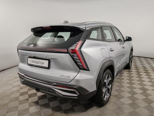 Geely Atlas, 2023 г., 757 км