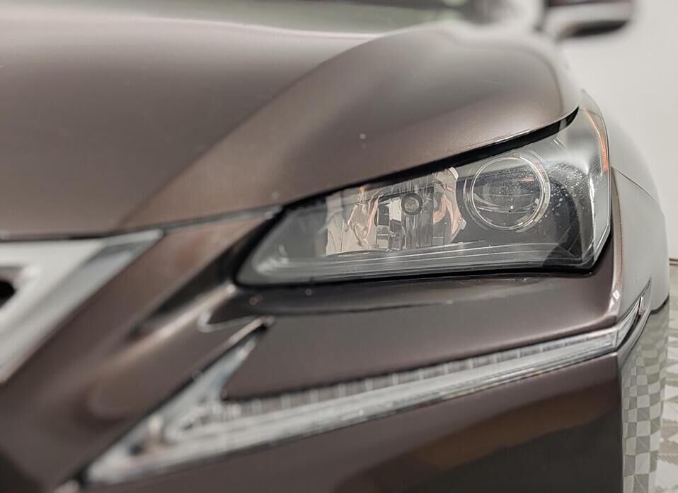 Lexus NX, I 200 2.0 CVT (150 л.с.) 4WD
