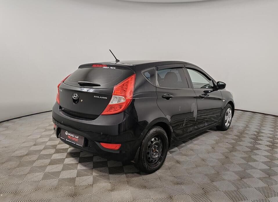 Hyundai Solaris, I 1.4 AT (107 л.с.)