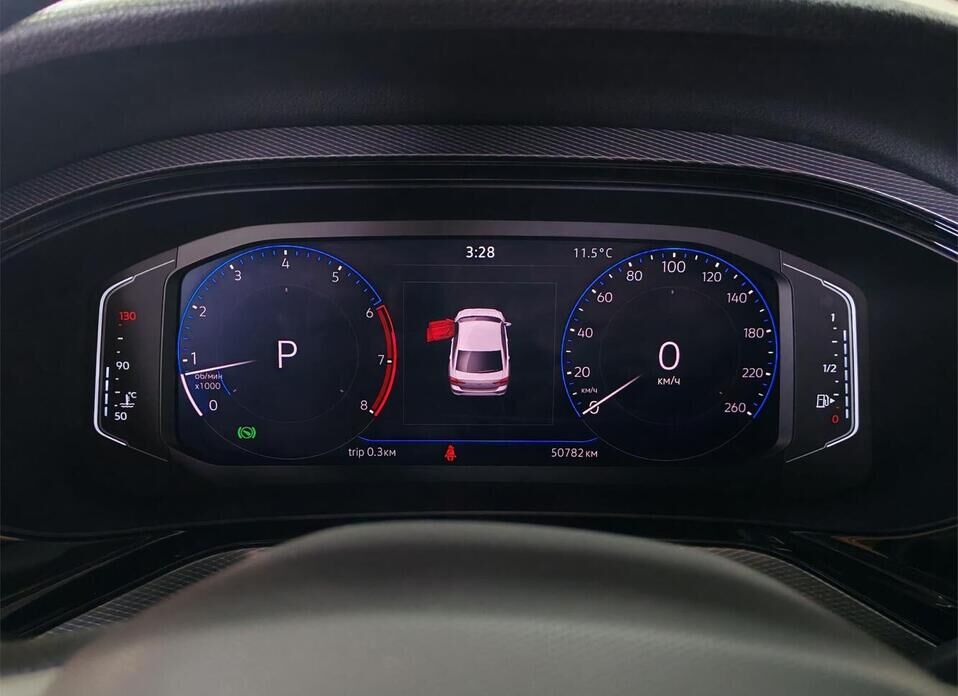 Volkswagen Polo, VI 1.6 AT (110 л.с.)