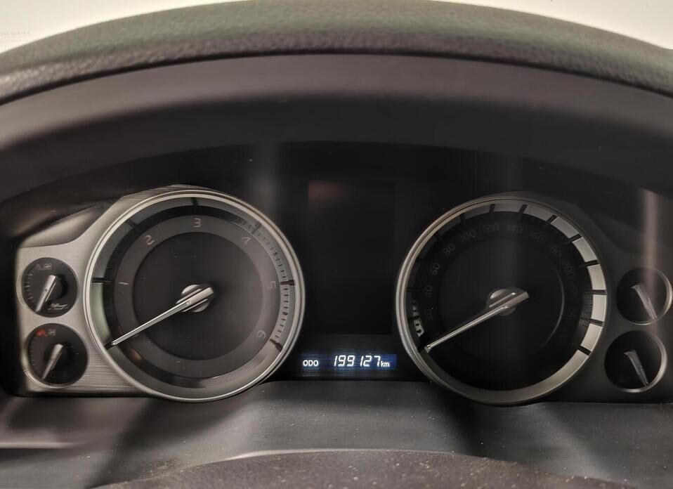 Toyota Land Cruiser, 200 Series Рестайлинг 2 4.5d AT (249 л.с.) 4WD