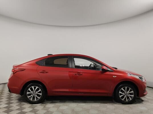 Hyundai Solaris, 2018 г., 61 658 км