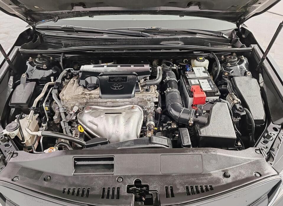 Toyota Camry, VIII (XV70) 2.5 AT (181 л.с.)