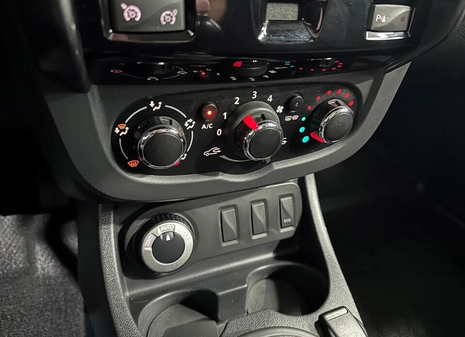 Renault Duster, I Рестайлинг 2.0 MT (143 л.с.) 4WD