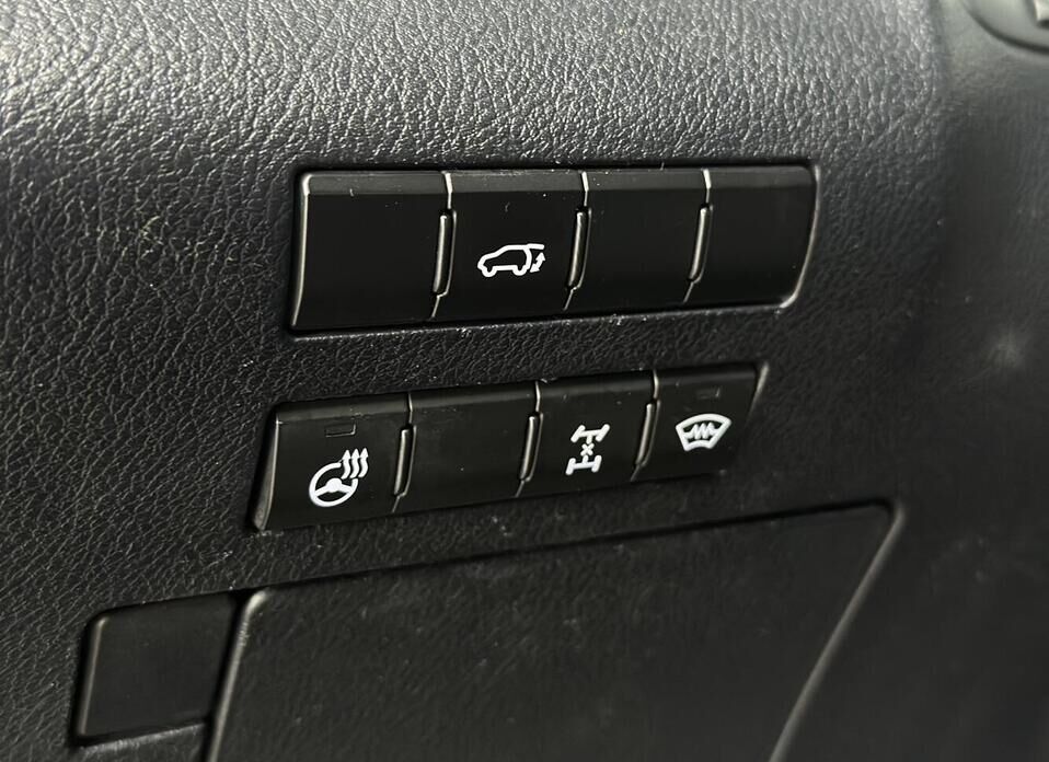 Lexus RX, IV Рестайлинг 300 2.0 AT (238 л.с.) 4WD