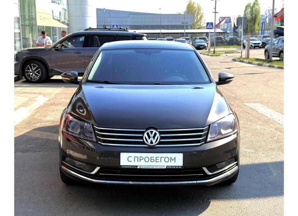 Volkswagen Passat, B7 1.8 MT (152 л.с.)