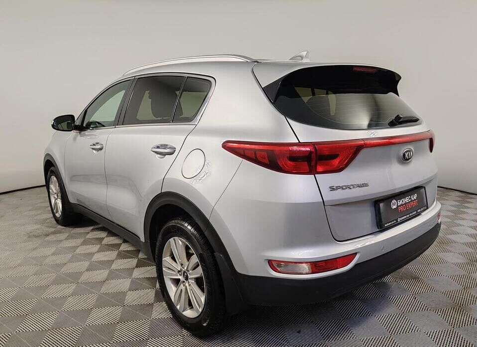 Kia Sportage, IV 2.0 AT (150 л.с.)